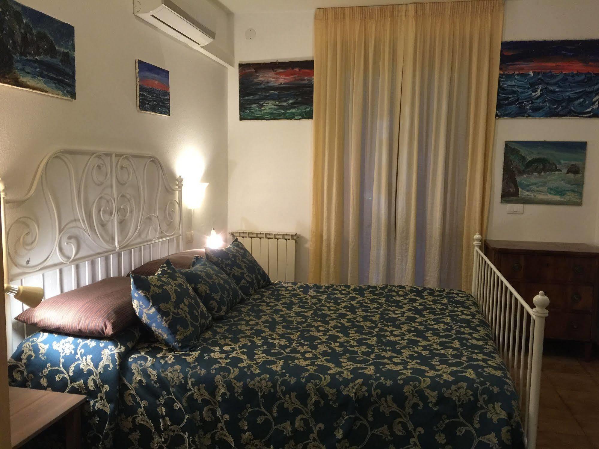 Alle 5 Terre Guest house 3*